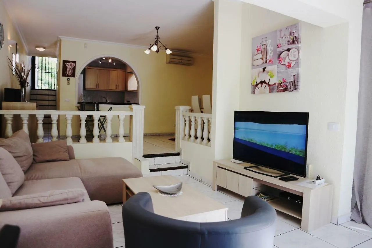 Sunny Villa Holiday Home Адехе Испания