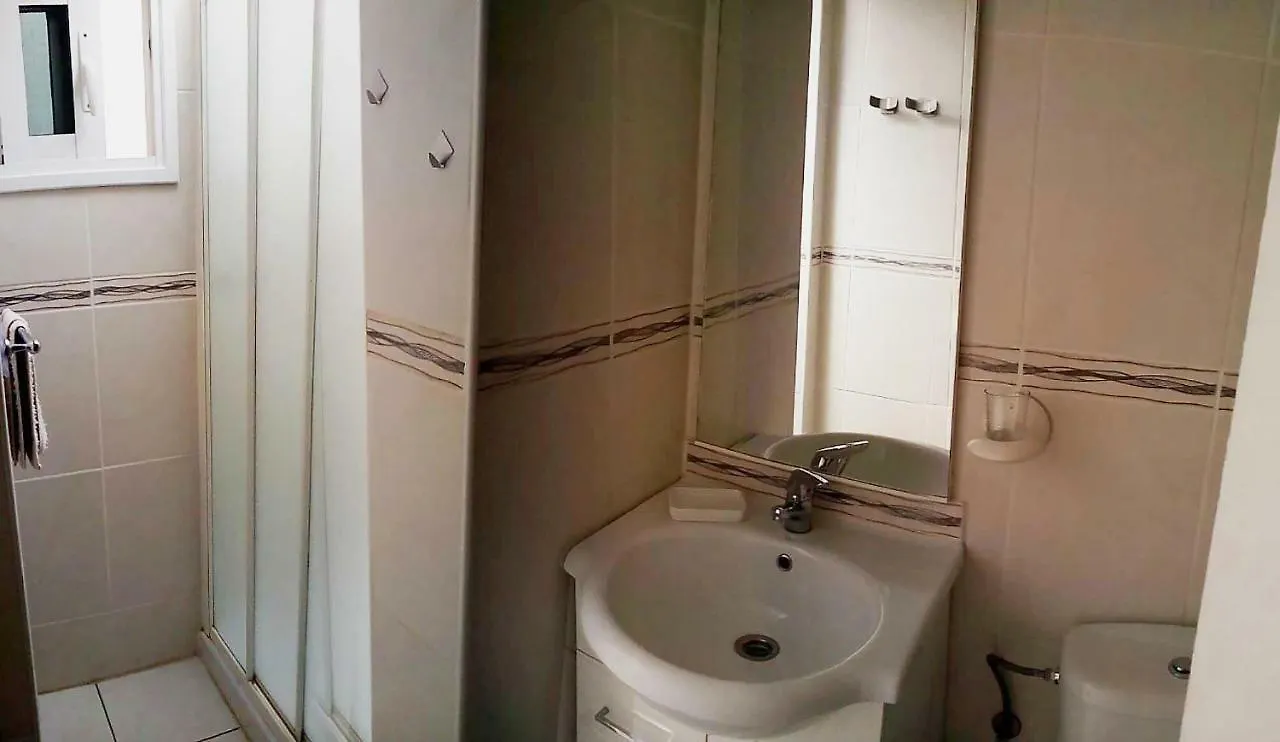 Sunny Villa Holiday Home Адехе