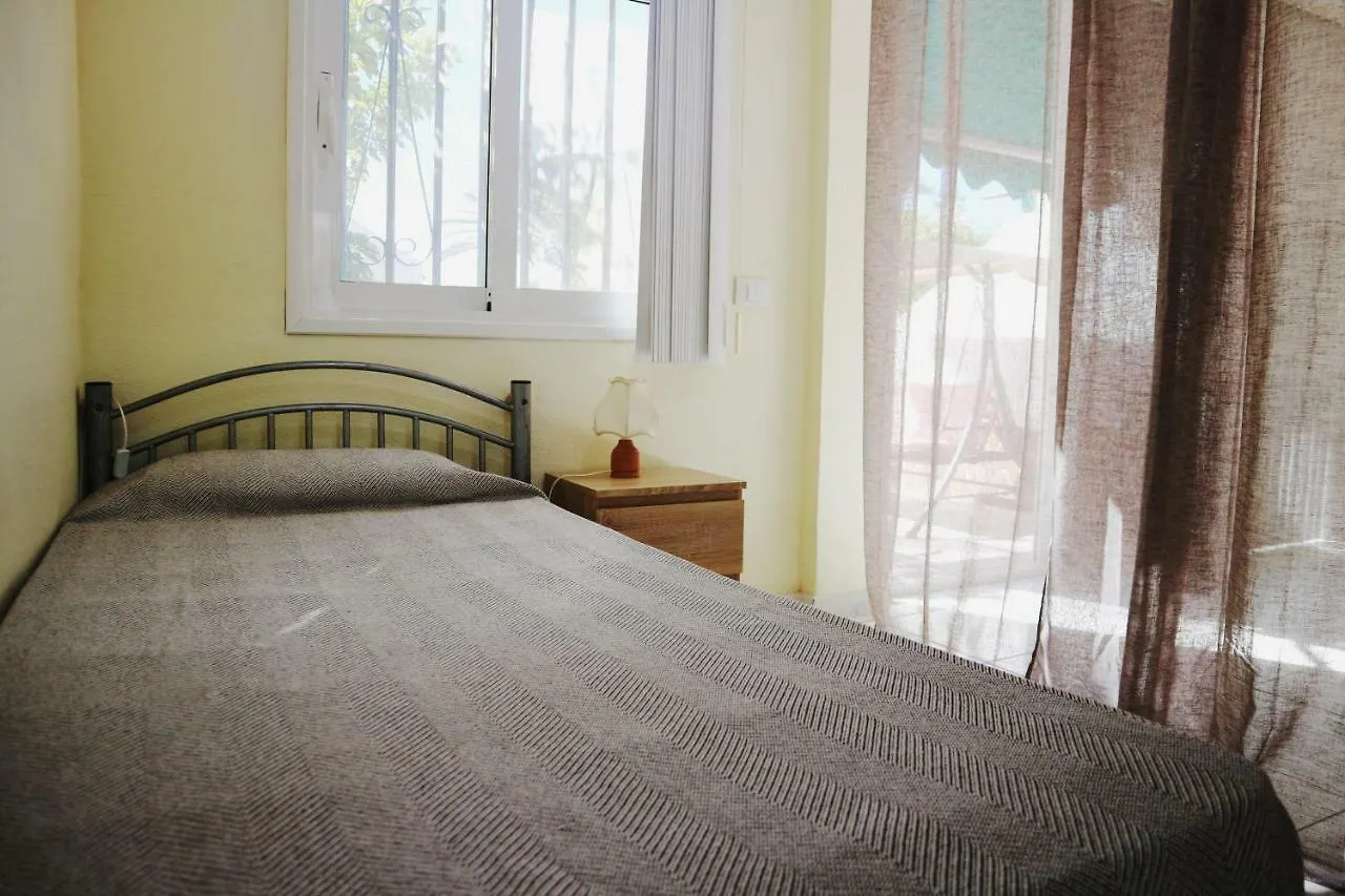 Sunny Villa Holiday Home Адехе